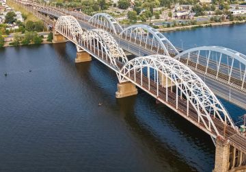 Lorem Ipsum is simply dummy